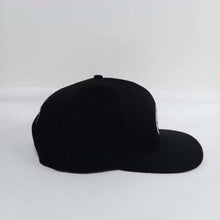 Load image into Gallery viewer, XL Snap Back lined in satin
